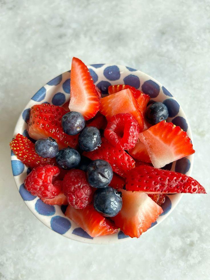 Rustic Berries Galore: Countryside Natural Gems